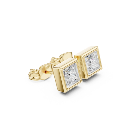 Cavelle Stud Earrings