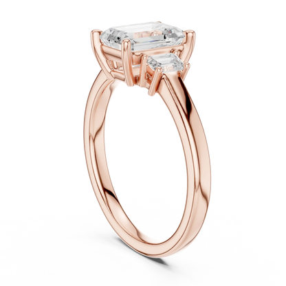 Trois Émeraude Diamond Ring