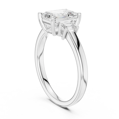 Trois Émeraude Diamond Ring