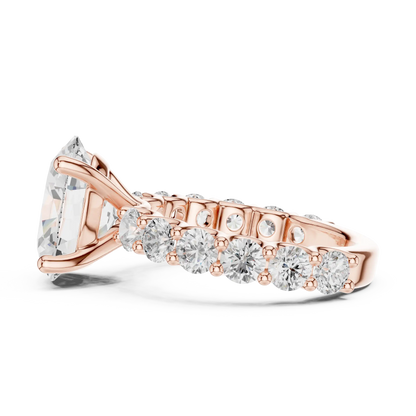 Graduated Row Diamond Ring