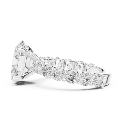 Graduated Row Diamond Ring