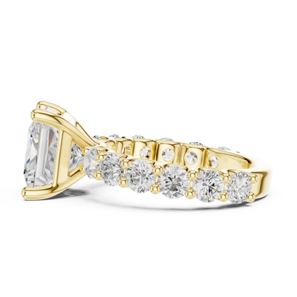 Regina Grace Diamond Ring