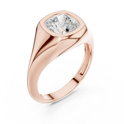 Signet Luxe Diamond Ring