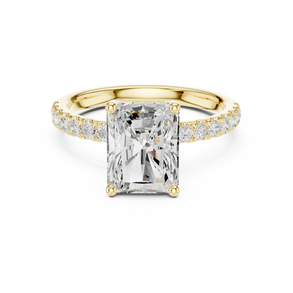 Radiante Diamond Ring