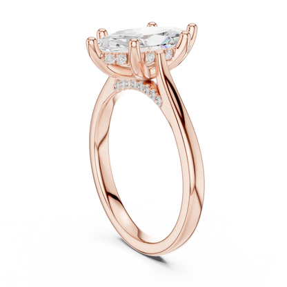 Elongé Diamond Ring