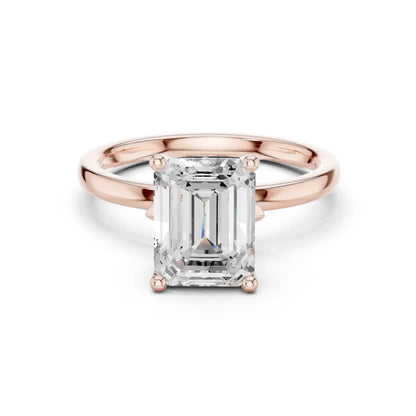 Emeraude Vantail Diamond Ring