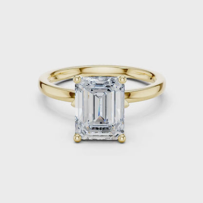 Emeraude Vantail Diamond Ring