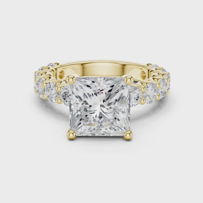 Regina Grace Diamond Ring