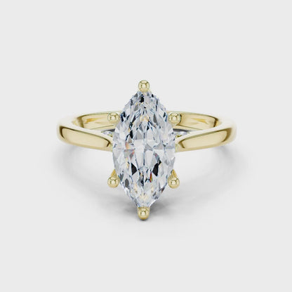 Elongé Diamond Ring