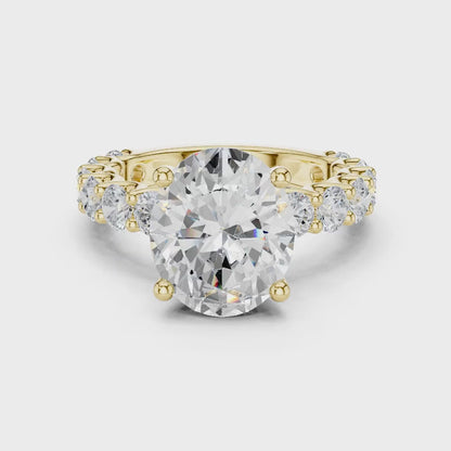 Graduated Row Diamond Ring